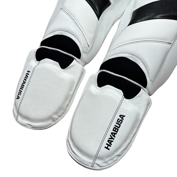 NWT Hayabusa T3 Striking Shin Guard Padded Faux Leather White Black MMA Large - Picture 5 of 11